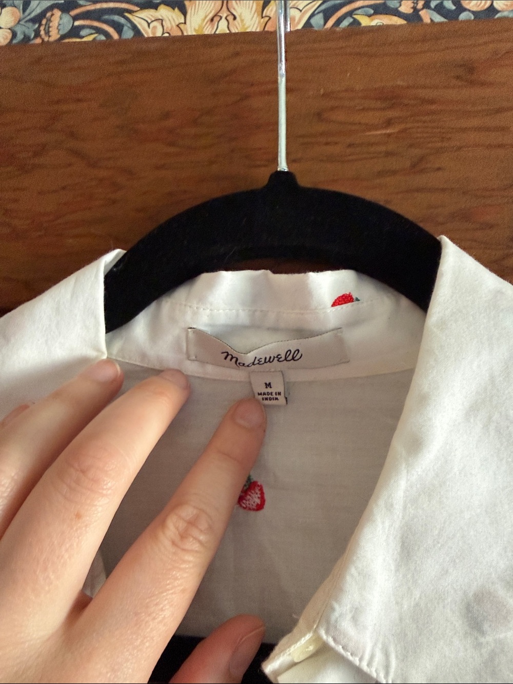 Madewell Embroidered Short-Sleeve Tie-Front Shirt Strawberry Print Size M - Picture 9 of 11